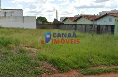 Terreno comercial 300m² avenida próximo terminal planalto