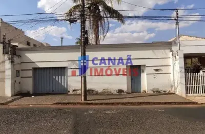 Casa 3 quartos 2 suíte - imóvel comercial na região central de uberlandia