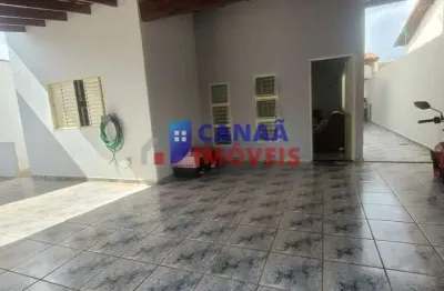 Linda casa 3 quartos 1 suíte bairro jardim palmeiras proximo abc supermercado
