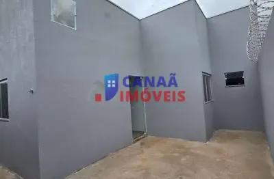 Casa 2 quartos, 1 suíte  no bairro alto umuarama, região do aeroporto