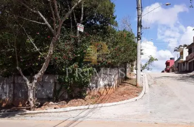 Terreno à venda no Jardim Pompéia, Suzano 