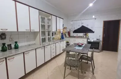Casa para locação em suzano, jardim suzano, 2 dormitórios, 2 suítes, 4 banheiros, 2 vagas