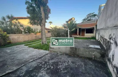 Casa linear de terreno inteiro à venda no bairro costazul em rio das ostras-rj sendo 3 quartos, sendo 1 suite,1 banheiro social, 1 sala, cozinha, área