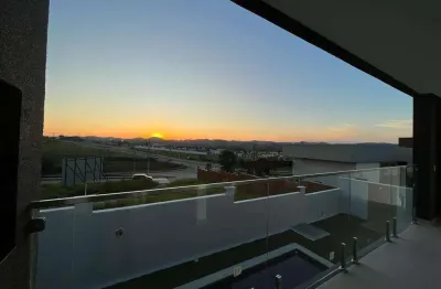 Excelência e bom gosto nesta casa térrea do condomínio mônaco