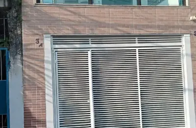 Casa com 2 quartos à venda na Travessa Stephan Jagochitz Filho, 1, Vila Clarice, São Paulo