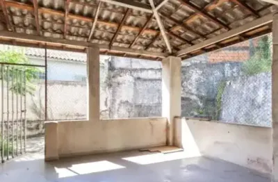 Oportunidade !! terreno ou casa antiga para reforma !! me chama.