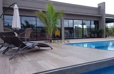 Casa térrea 4 suítes completas em armários e banheiros com hidromassagem.