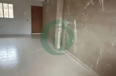 Seu refúgio perfeito neste maravilhoso sobrado em um condomínio fechado!