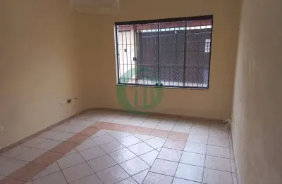 Casa com 3 quartos para alugar na Vila Eldízia, Santo André 