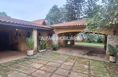 Vende-se ou aluga-se casa de veranei terrea no condominio vale do sol embu