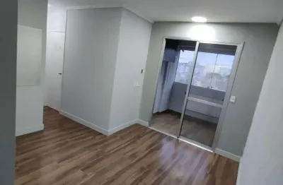 Apartamento com sacada expandida!! lazer e praça próximo!