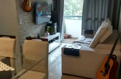 Belíssimo apartamento com área de lazer  com piscina aquecida  e sala com sacada!!