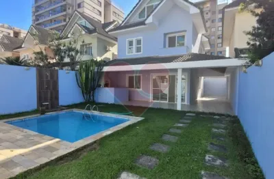 Linda casa duplex com sótão com 4 suítes pronta para morar Recreio dos Bandeirantes.