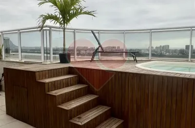 Cobertura duplex pronta para morar Ilha Pura com vista lagoa e mar.