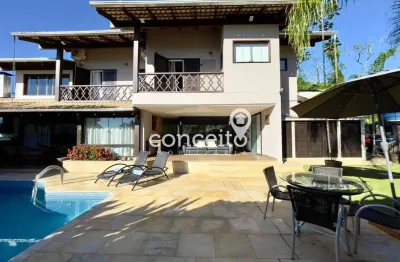 Casa com 3 suítes e piscina aquecida em loteamento prestigiado!