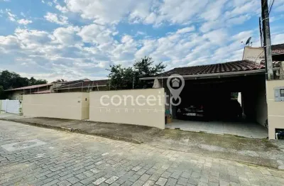 Casa com 4 quartos à venda no Velha, Blumenau 