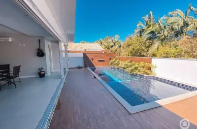 Casa com 3 suítes e 2 vagas pronta para morar no golden park!