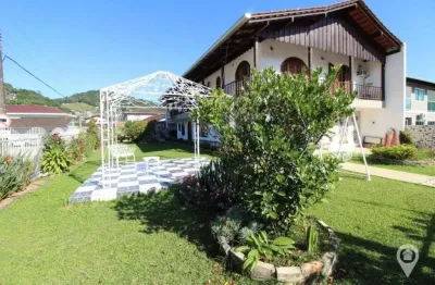 Casa com 4 quartos à venda no Valparaíso, Blumenau 