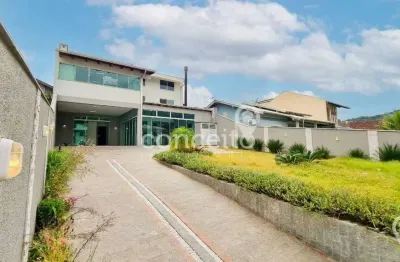 Casa com 6 quartos à venda na Bela Vista, Gaspar 