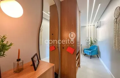 Apartamento com 3 dormitórios e 2 vagas na escola agrícola!