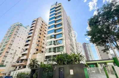 Apartamento mobiliado com 3 suítes e 3 vagas no victor konder!