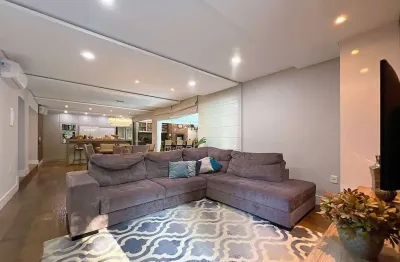 Casa mobiliada com 3 suítes e piscina na itoupava norte!