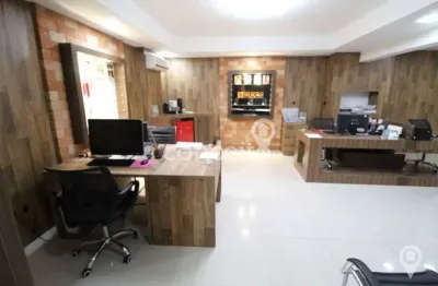 Casa comercial com 1 sala à venda no Centro, Blumenau 