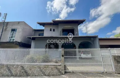 Casa com 4 quartos à venda no Garcia, Blumenau 