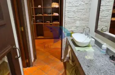 COD 1043 - Casa com piscina e vista mar a venda no Condomínio dos Pássaros em Cabo Frio