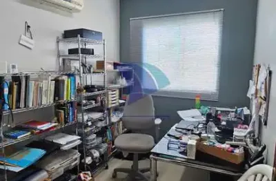Cod 1733 - casa moderna com energia solar em bairro nobre