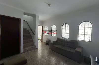 Casa com 3 quartos à venda na rua dona vitorina menk, 30, cipava, osasco por r$ 620.000