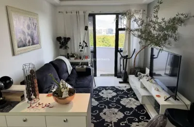 Apartamento mobiliado na barra da tijuca, no barra bali, 2 quartos, andar alto, com ônibus coletivo