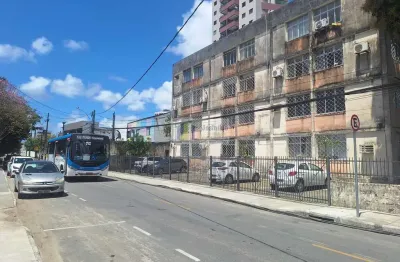 Edf maria carolina - apartamento padrão na madalena com 3qts mais dep de empregada