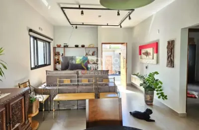 Casa à venda com 2 quartos e quintal, 94m² no alto da boa vista.