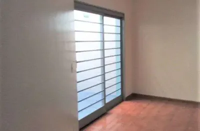 Casa à venda com 2 quartos, quintal, 104 m² - vila tibério - ribeirão preto/sp