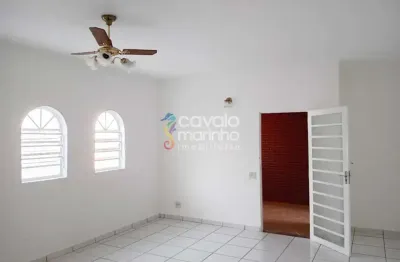 Casa à venda com 3 quartos, piscina e 4 vagas, 181m² - vila tibério.