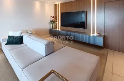 Apartamento,4 suítes e sendo uma  com closet, área de serviço, 03 vagas de garagem