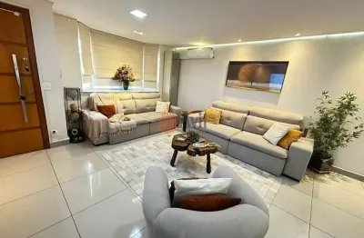 Sobrado Residencial 300m² com 3 quartos, 3 suítes para Venda ou Locação no Tatuapé