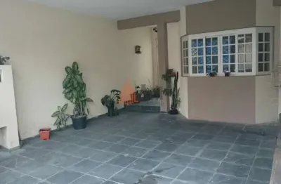 Sobrado Residencial 220m² com 3 quartos, 1 suíte à Venda na Vila Ema