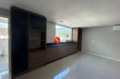 Lindo apartamento semi mobiliado, com 1 suíte + 1 dormitório, muito bem localizado.