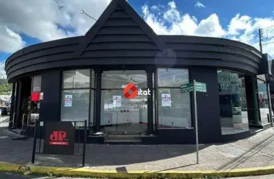Sala comercial de esquina no centro de jaraguá – excelente visibilidade e localização privilegiada