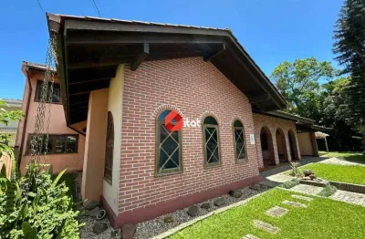 Casa com 5 quartos para alugar no Centro, Jaraguá do Sul 