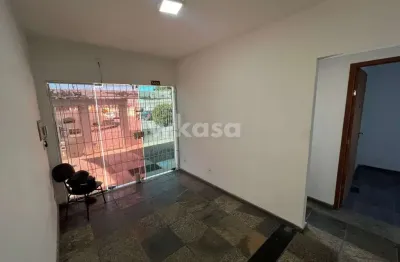 Casa comercial à venda no Parque Residencial Laranjeiras, Serra 