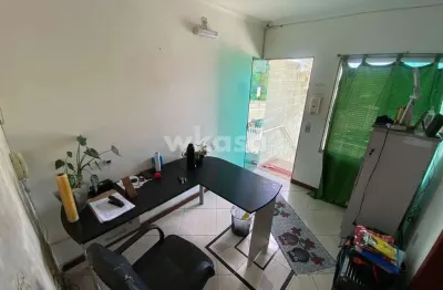 Casa comercial à venda no das Laranjeiras, Serra 