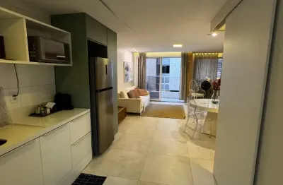 Belíssimo apartamento mobiliado para locação na orla do cabo branco