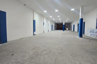 Belo ponto comercial na principal do peque bom para igrejas padaria e muito mais