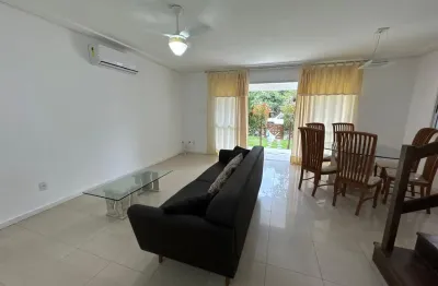 Linda casa em um dos melhores condominio em praia do flamengo