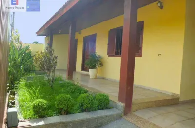 Casa para venda em cachoeira paulista, chácara do moinho, 3 dormitórios, 3 suítes, 1 banheiro, 2 vagas