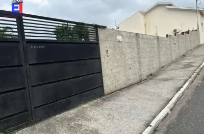 Terreno à venda na Rua Santo Antônio, 14, Centro, Cachoeira Paulista