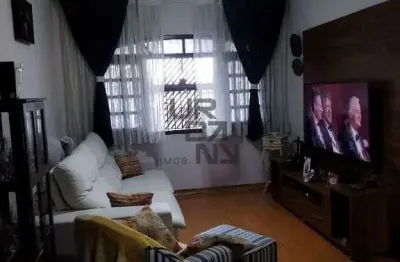 Sobrado com 3 dormitórios, 1 suíte, lavabo, móveis nos quartos e cozinha, garagem para 2 carros. 17